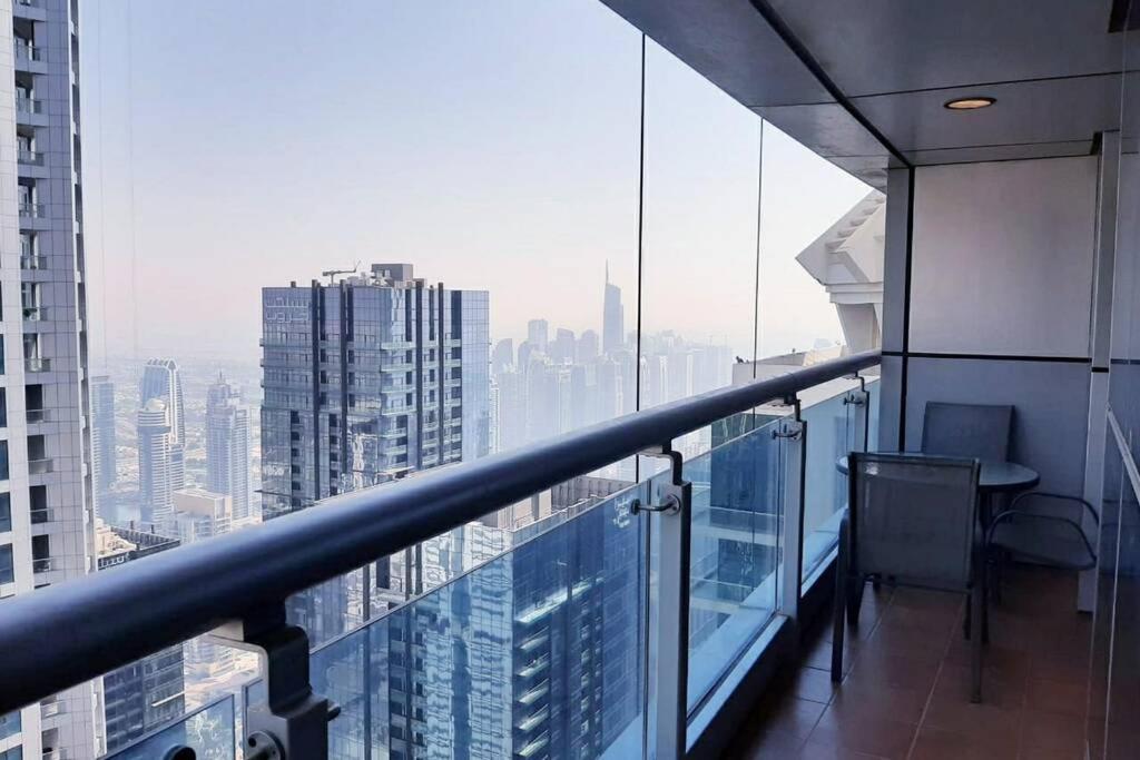 Skynest Holiday Homes Princess Tower 68Th Floor 1 Bedroom Apartment Dubai Exterior photo